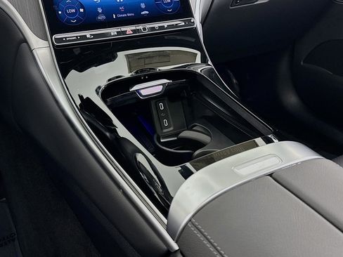 New 2026 Mercedes-Benz GLC 300 image 5