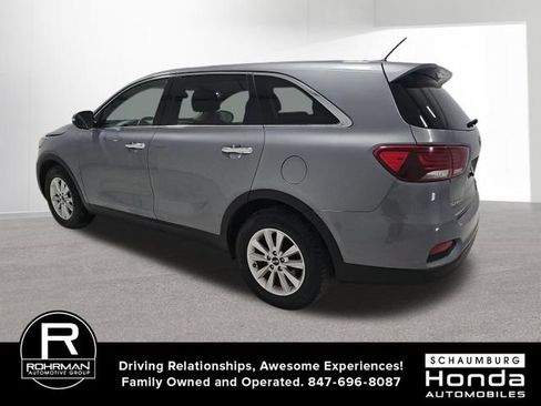 Used 2020 Kia Sorento FWD V6 image 3