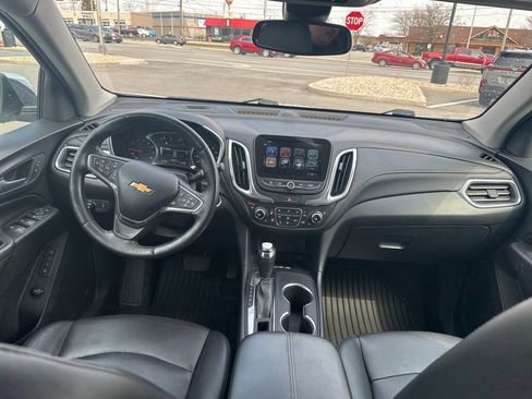 Used 2018 Chevrolet Equinox Premier FWD image 25
