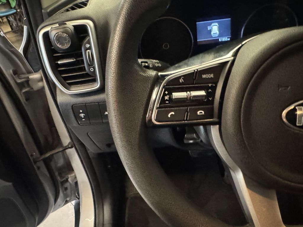 Used 2022 Kia Sportage LX AWD/4WD image 12
