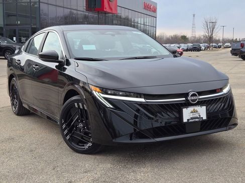 New 2026 Nissan Sentra SR w/ Floor Mat Package image 4