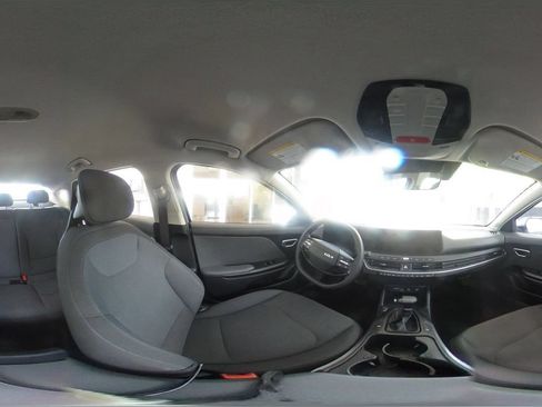 Used 2025 Kia K4 FWD image 41