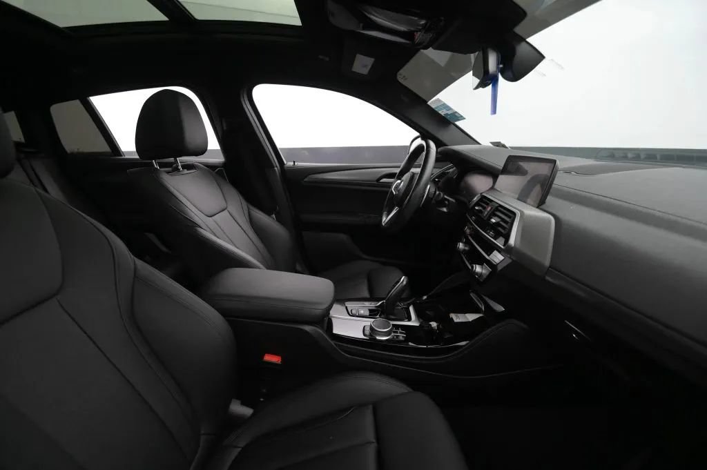 Used 2021 BMW X4 xDrive30i w/ M Sport Package AWD/4WD image 49