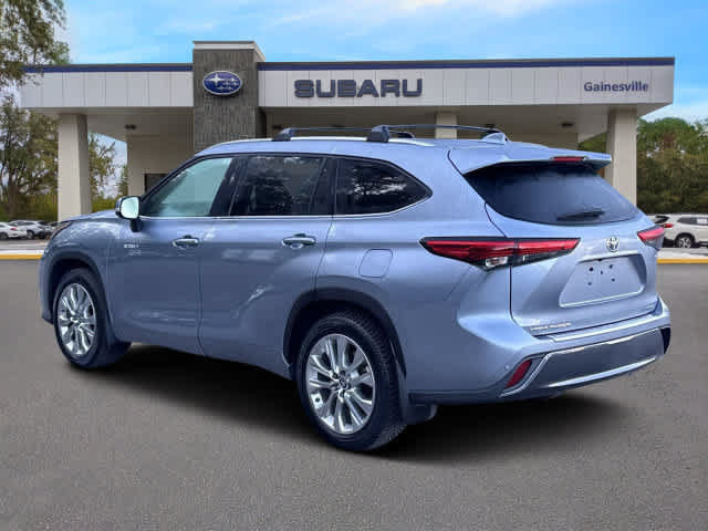 Used 2020 Toyota Highlander Limited FWD image 4
