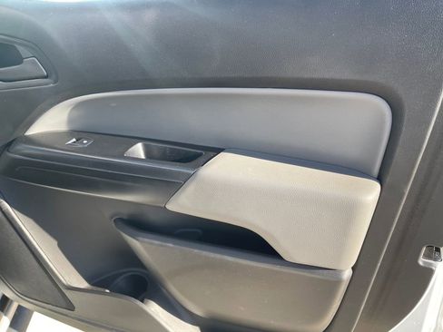 Used 2020 Chevrolet Colorado W/T w/ WT Convenience Package image 17