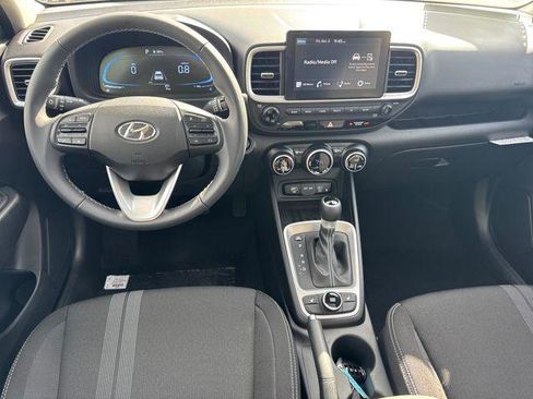 New 2026 Hyundai Venue SEL FWD image 8