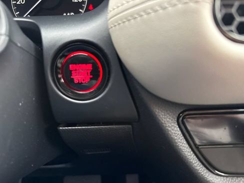 Certified 2024 Honda HR-V LX image 27
