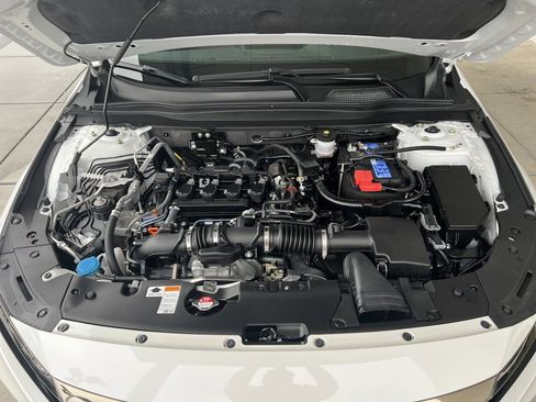 Certified 2022 Honda Accord Sport image 18