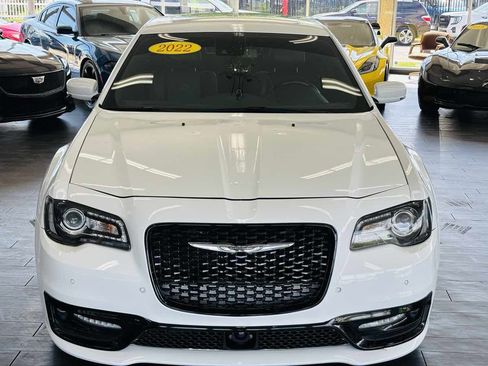 Used 2022 Chrysler 300 S w/ Comfort Group RWD image 18