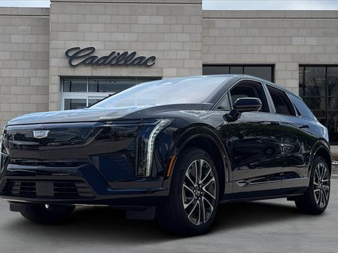 New 2025 Cadillac Optiq Sport 1 w/ LPO, Floor Liner Package AWD/4WD image 5