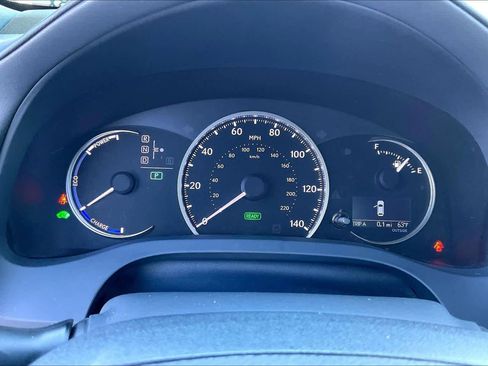 Used 2017 Lexus CT 200h image 22