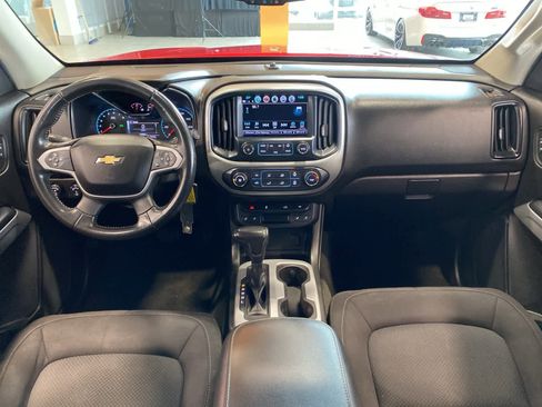 Used 2018 Chevrolet Colorado LT w/ LT Convenience Package image 12