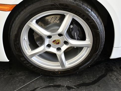 Certified 2024 Porsche 718 Boxster RWD image 15