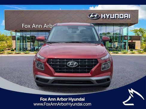 Certified 2024 Hyundai Venue SE FWD image 8