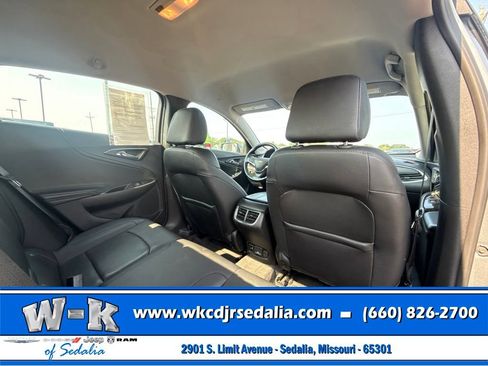 Used 2024 Chevrolet Malibu LT FWD image 27