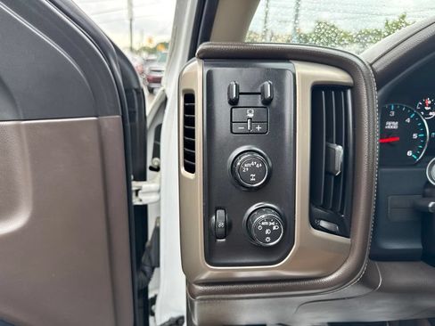 Used 2017 GMC Sierra 1500 Denali AWD/4WD image 12