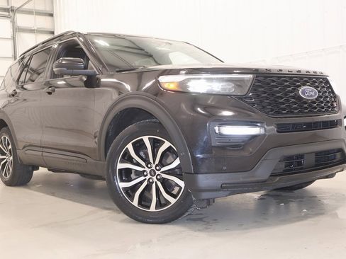 Certified 2021 Ford Explorer ST w/ Equipment Group 401A image 46