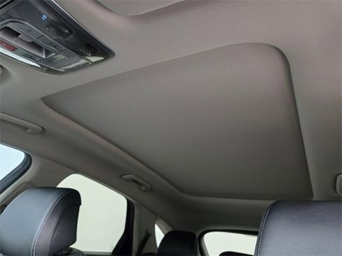 Used 2023 Genesis GV70 2.5T w/ Select Package image 14