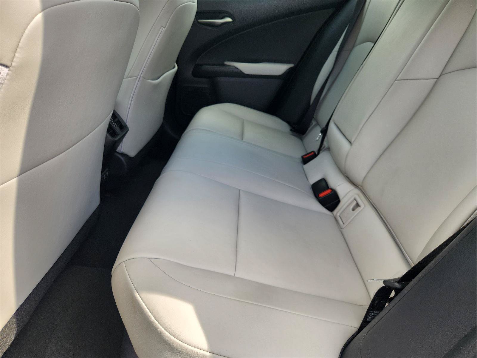 Used 2020 Lexus UX 250h w/ Premium Package AWD/4WD image 30