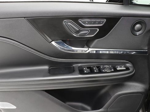 Used 2022 Lincoln Corsair Reserve w/ Sport Package image 16