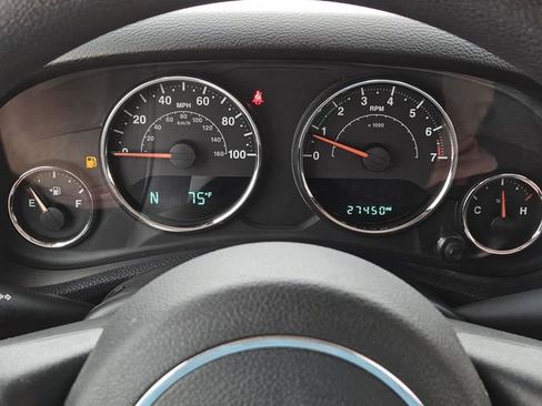 Used 2015 Jeep Wrangler Sport image 18