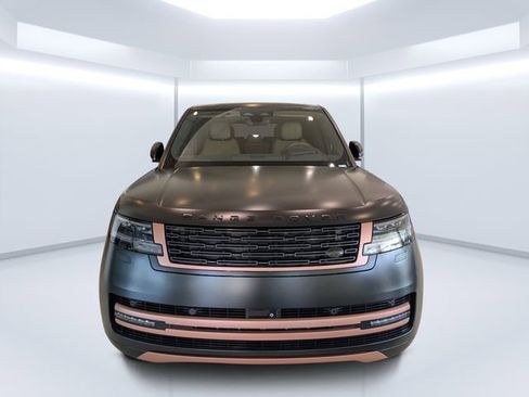 Used 2024 Land Rover Range Rover Long Wheelbase SE image 8