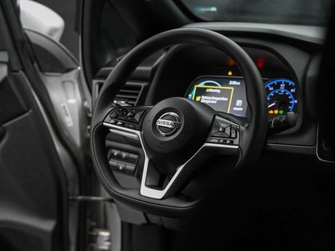 Used 2022 Nissan Leaf S Plus image 15