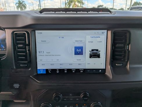 Used 2025 Ford Bronco Badlands AWD/4WD image 21