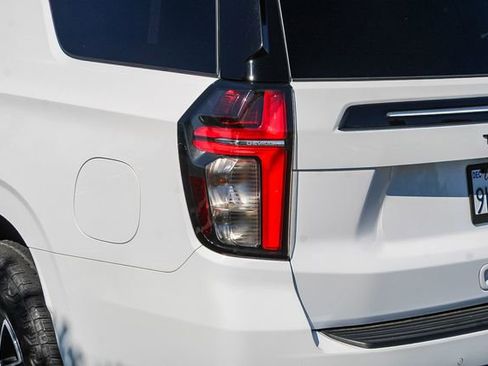 Used 2024 Chevrolet Tahoe Z71 w/ Z71 Off-Road Package image 13