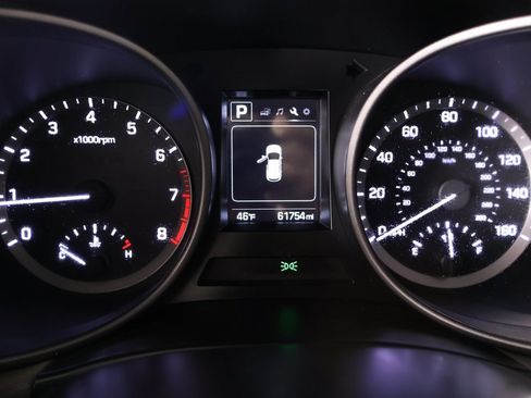 Used 2018 Hyundai Santa Fe Sport image 4