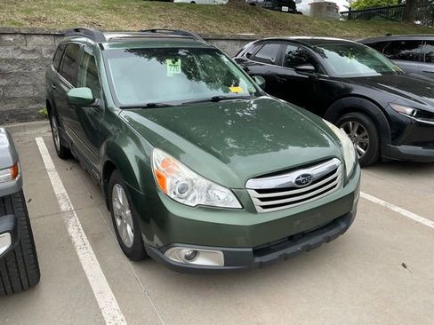 Used 2012 Subaru Outback 2.5i Premium AWD/4WD image 3
