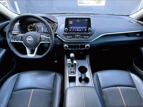 Used 2021 Nissan Altima 2.5 SR image 14