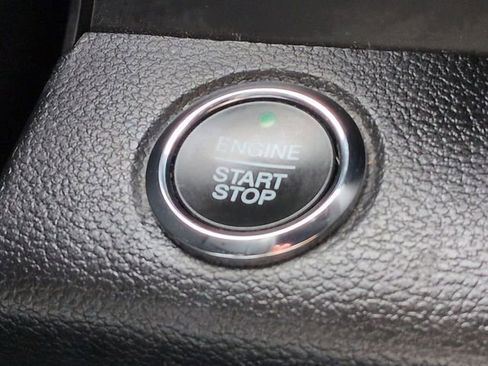 Certified 2021 Ford Expedition XLT image 31