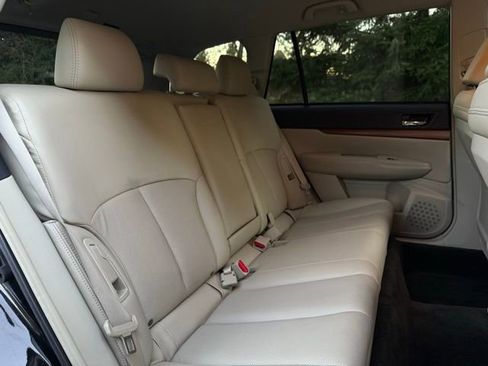 Used 2013 Subaru Outback 2.5i Limited image 25