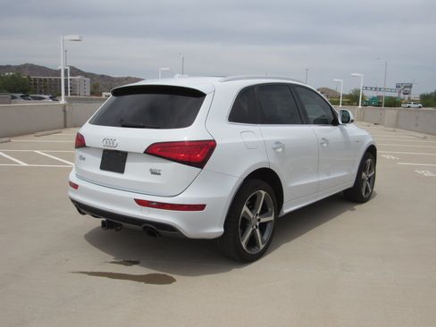 Used 2017 Audi Q5 3.0T Premium Plus w/ Technology Package AWD/4WD image 5