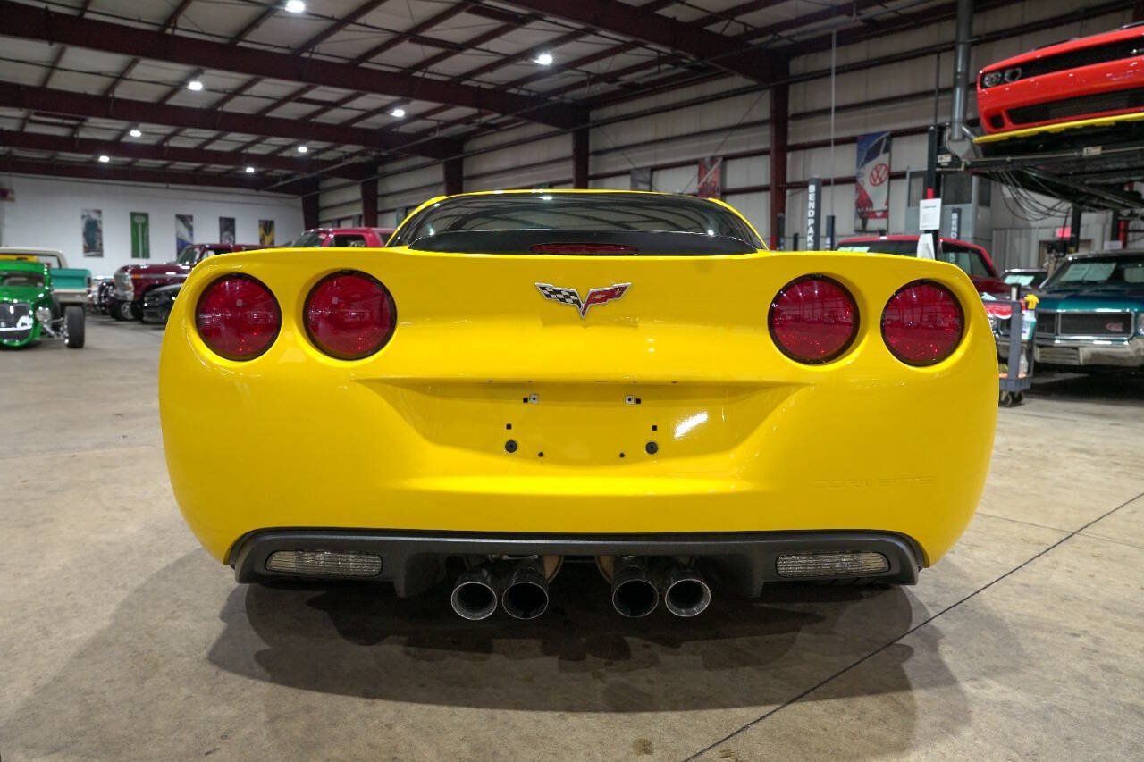 Used 2007 Chevrolet Corvette Z06 w/ Preferred Equipment Group RWD image 7