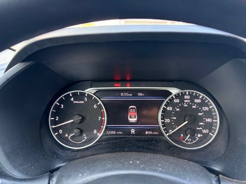 Certified 2025 Nissan Sentra SV w/ Trunk Package FWD image 30