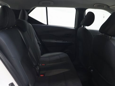 Used 2019 Nissan Kicks S image 13