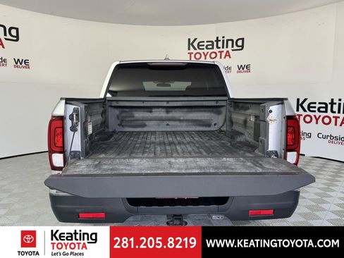 Used 2019 Honda Ridgeline RT image 17