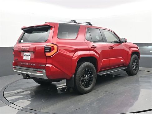 Used 2025 Toyota 4Runner Limited image 21