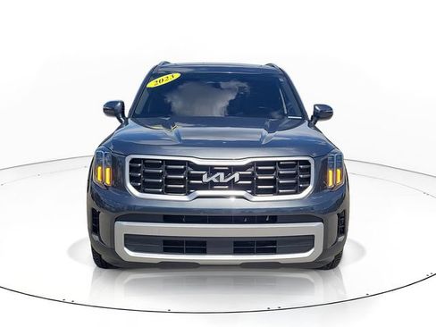 Used 2024 Kia Telluride S w/ S Sunroof Package FWD image 2