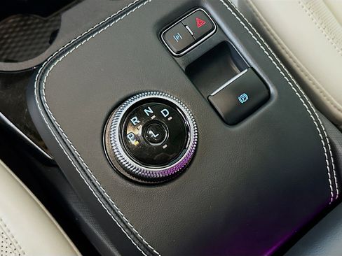 Used 2021 Ford Mustang Mach-E Premium image 25