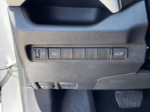 Used 2024 Toyota RAV4 XLE w/ Convenience Package FWD image 30