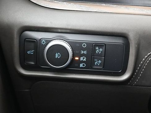 Used 2022 Ford Explorer Platinum w/ Equipment Group 601A AWD/4WD image 27