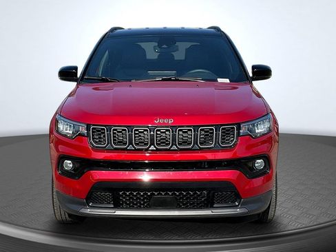 Used 2026 Jeep Compass Limited AWD/4WD image 2