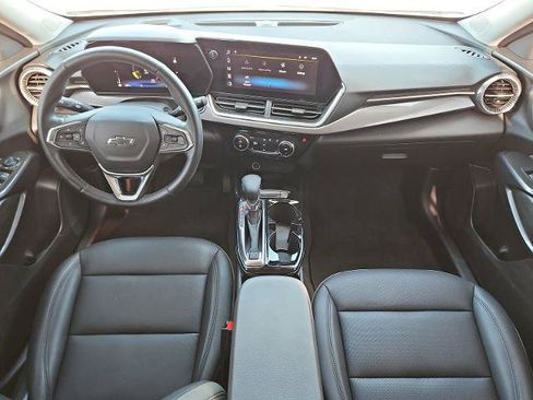 Certified 2025 Chevrolet Trax ACTIV w/ Sunroof Package FWD image 20