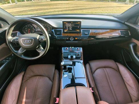 Used 2011 Audi A8 L 4.2 image 9