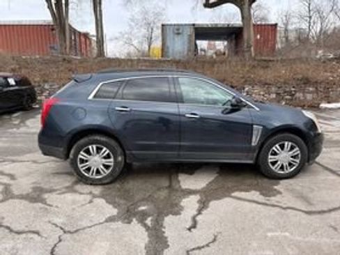 Used 2016 Cadillac SRX FWD image 4