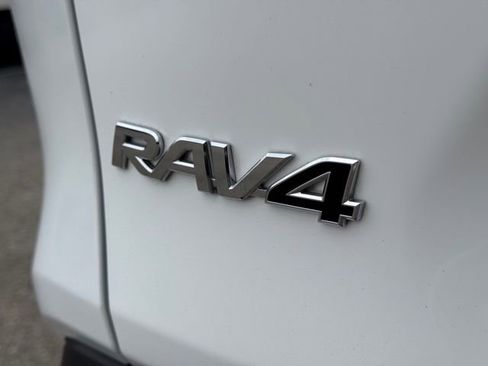 Used 2025 Toyota RAV4 LE FWD image 8