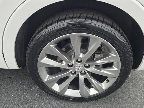 Used 2022 Buick Envision Avenir w/ Technology Package II image 12